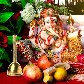 Traditional Indian Pooja Utensils Accessory Item Articles for Home Mandir Temple Festival Pooja Purpose Religious Occasions Puja Kit and Gifting (Pooja Ghanti)