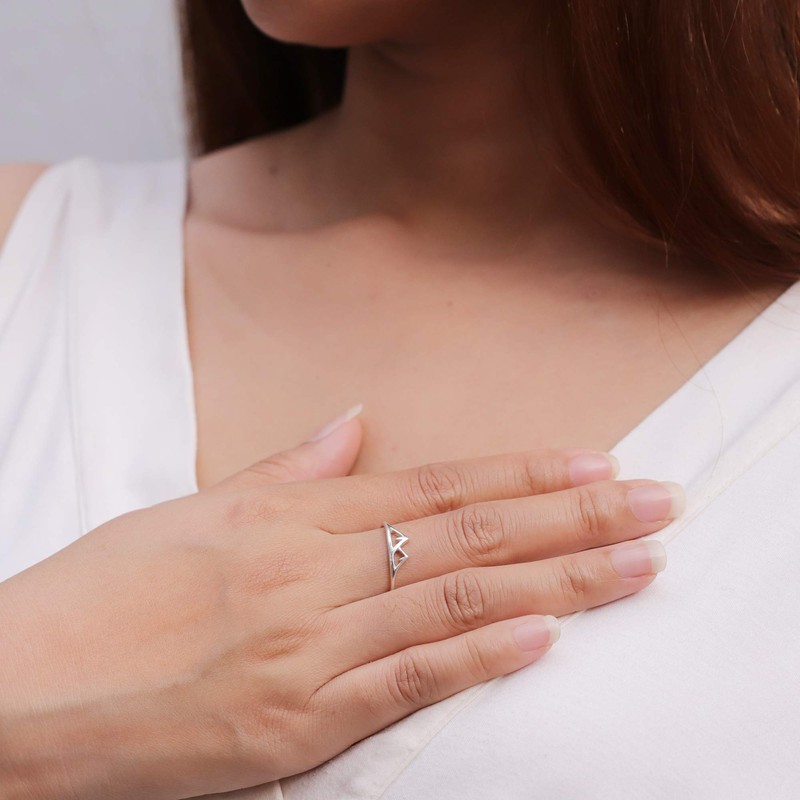 Boma Jewelry Sterling Silver Mountain Range Peak Ring, Size 6