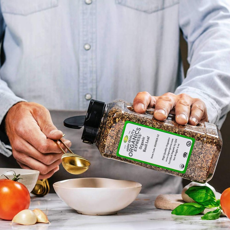 HQOExpress | Organic Basil Medium | 6 oz. Chef Jar