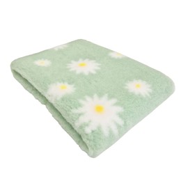 WOOF AND PUP | Non Slip Vet Bedding | Daisy Flower Pattern | Machine Washable | UK Manufactured | Non-slip | Dog Bed | Whelping | Vet Bed (Mint Green Daisy, Small 50cm x 75cm (20" x 30"))