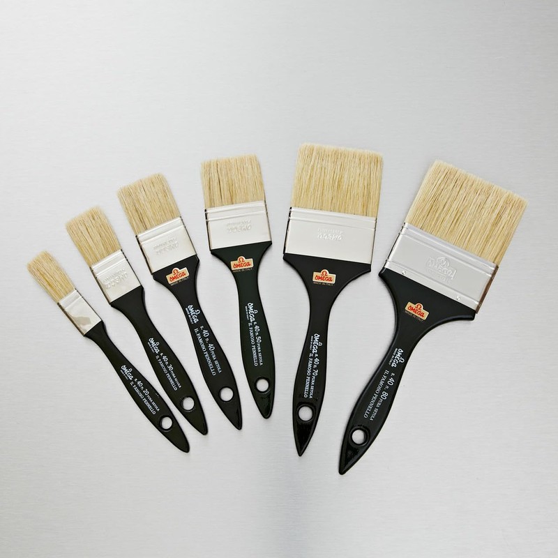 Whistler Omega Soft Bristle Series 40 Lily Varnishing Brush -
