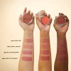 Rubor En Crema Hidratante Con Vitaminas, Cheek Kiss, Milani