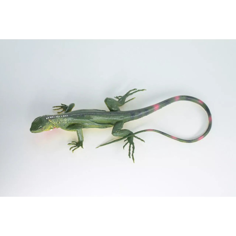Collectible Wildlife Gifts Realistic Iguana Toy, Hand Painted, Hard Rubber