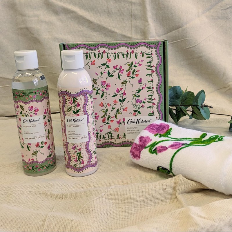 Cath Kidston Caskidson Bath & Towel Set Sweet Pea Bath