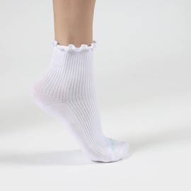 FOOTNOTES Women’s Ruffle Ankle Socks – Soft Cotton Frilly, Cute & Stylish Dress Socks, 1 Pair