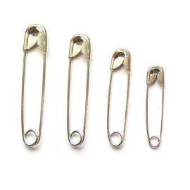 100 SAFETY PINS IN 4 SIZES. METAL. SPRING. FINGER GUARD. COSPLAY. SEWING CLOTHES