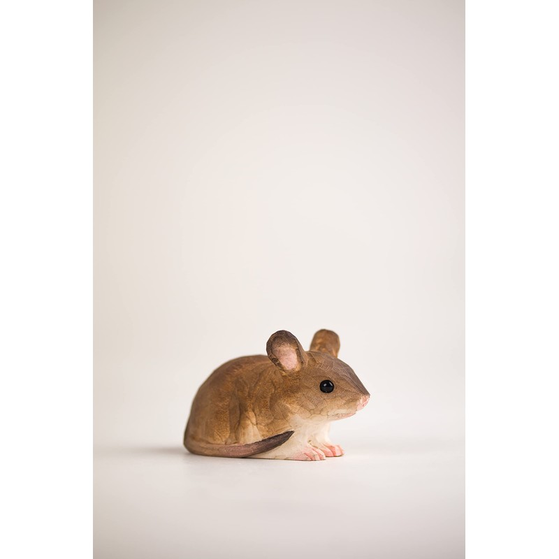 WILDLIFEGARDEN Wildlife Garden WG5945 Mouse - Hand Carved Wooden Animal