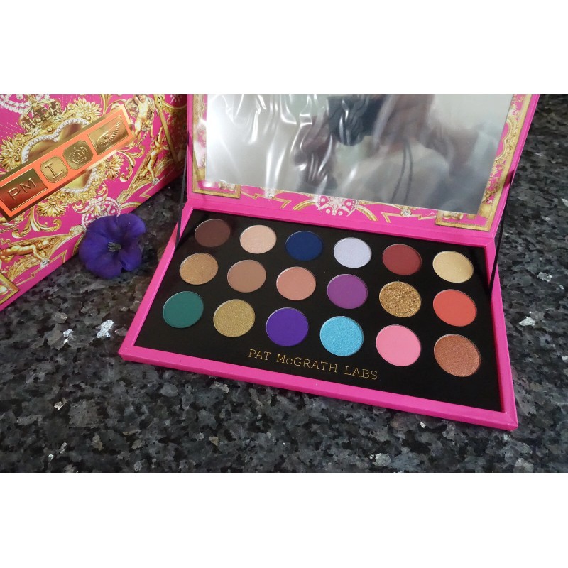 Pat McGrath labs c MTHRSHP mega celestial nirvana eye shadow