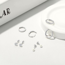 4 Pairs of Stud Earrings Hoop Earrings Silver 925 Small for Women, AAA+ Zirconia Stud Earrings Gold Set, Cartilage Huggie Earrings for Girls Women, Sterling Silver