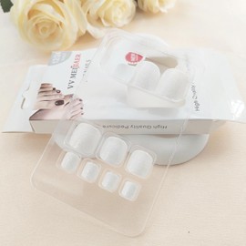 Press on Toenails for Women Short Solid White Colors Summer Press on Toe Nails Silver Glitter Fake Toe Nail Press ons Square Shape Glue on Toenails Beach Static Nails False Toe Nails for Women 24 Pcs