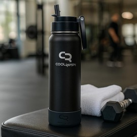 COOLREADY Botella Térmica 24 oz con Tapa Pitillo, Tapa Chug y Bota Silicona – Acero Inoxidable Doble Pared – Ligera, Portátil, Viajes, Compatible con Portavasos – Frío 24h / Calor 12h – Negra