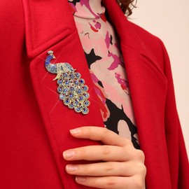 KristLand - Delicado broche grande de animales de pavo real, pin de solapa, delicado broche de diamantes de imitación, accesorios de joyería para disfraz de ramillete de bufanda, Cristal