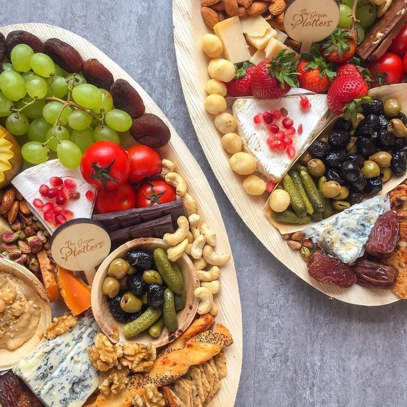 ECO Leaf 10 Disposable Palm Leaf Serving Platters, Medium Oval