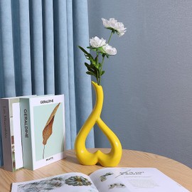 Arawat Ceramic Vase Yellow Heart Vases Decoration Living Room Modern Tulip Vase Flower Vase Table Decoration Vase for Pampas Grass Flowers Decoration Aesthetic Nordic Vases Wedding Gift 26 cm