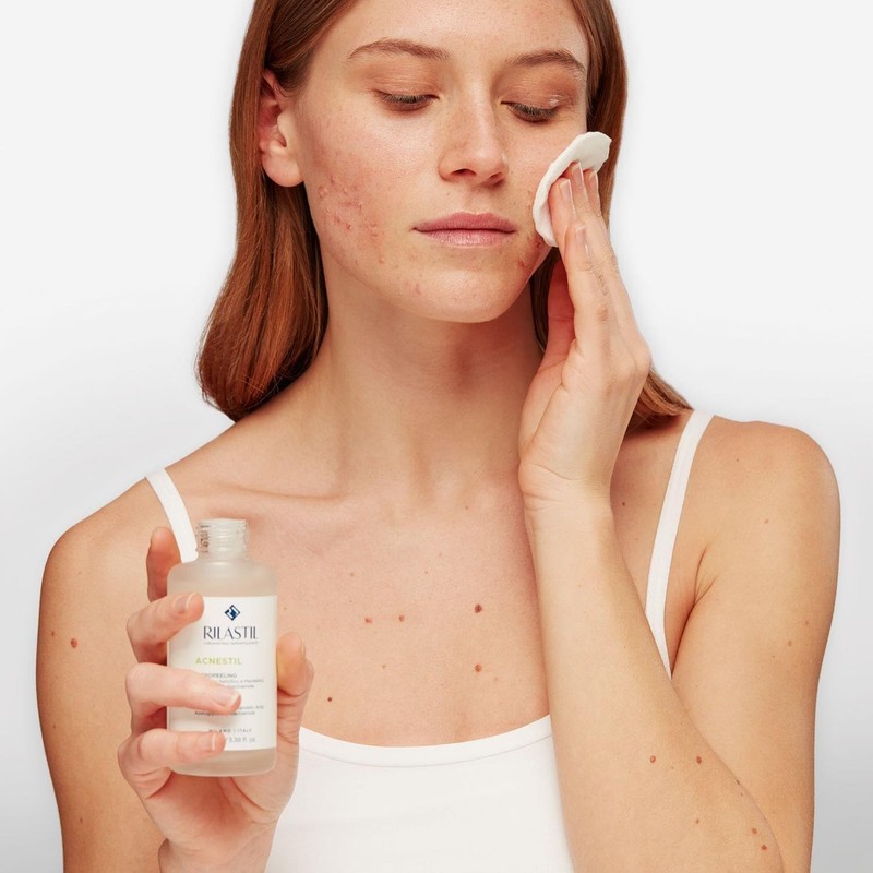 Rilastil Acnestil Micropeeling 100ml Loción exfoliante para cara y cuerpo