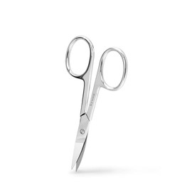 Professionelle Nagelschere in gebogener Form von Kyvora für eine schöne abgerundete Nagelform.