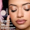 Urban Decay 247 Moondust Sombra en Crema con Brillos para