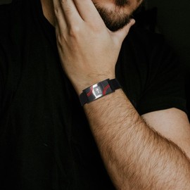 Baseball Cross Bracelet for Boys Men Adjustable Christian Scripture Bracelets Engraved Inspirational Messages Baseball Sobriety Jewelry Gift Don't Let The Hard Days Win Graduation Gifts for Him 2025