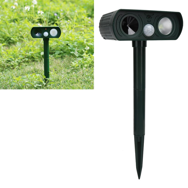 Solar Powered LED Animal Repeller Ultrasonic Waterproof Animal Repellent for