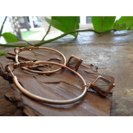 Copper gold 4 cm hoop earrings with vintage glass stone. Earrings round hooks