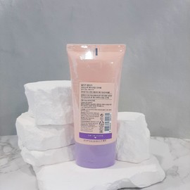 Holika Holika Moisture Makeup Sun Cream 60ml (SPF50+) / 홀리카홀리카 모이스처 메이크업 선크림 60ml (SPF50+)