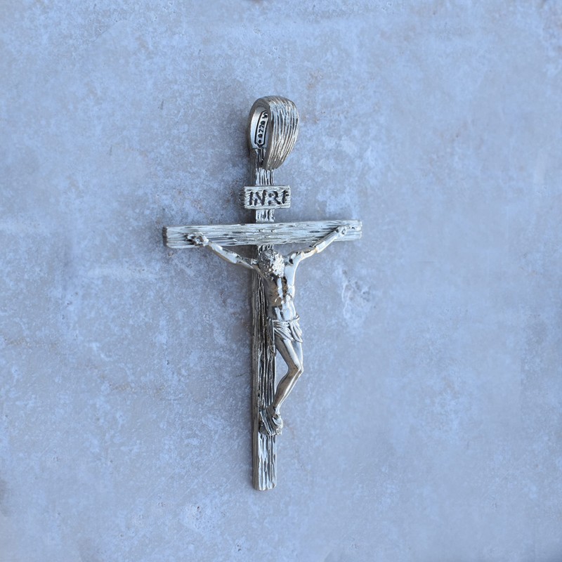 Kruzifix-Anhänger, aus 925er Silber.