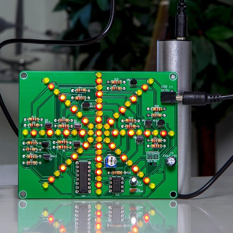 Gikfun Electronic LED Flashing Lights Soldering Practice Board PCB DIY