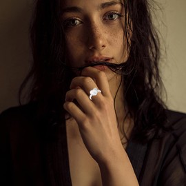 IOHUPCI Cremation Ring for Ashes 925 Sterling Silver Daisy Urn Ring Jewelry Keepsake Hold Loved Pets Dog Cat Ashes (8) (Silver, 9)