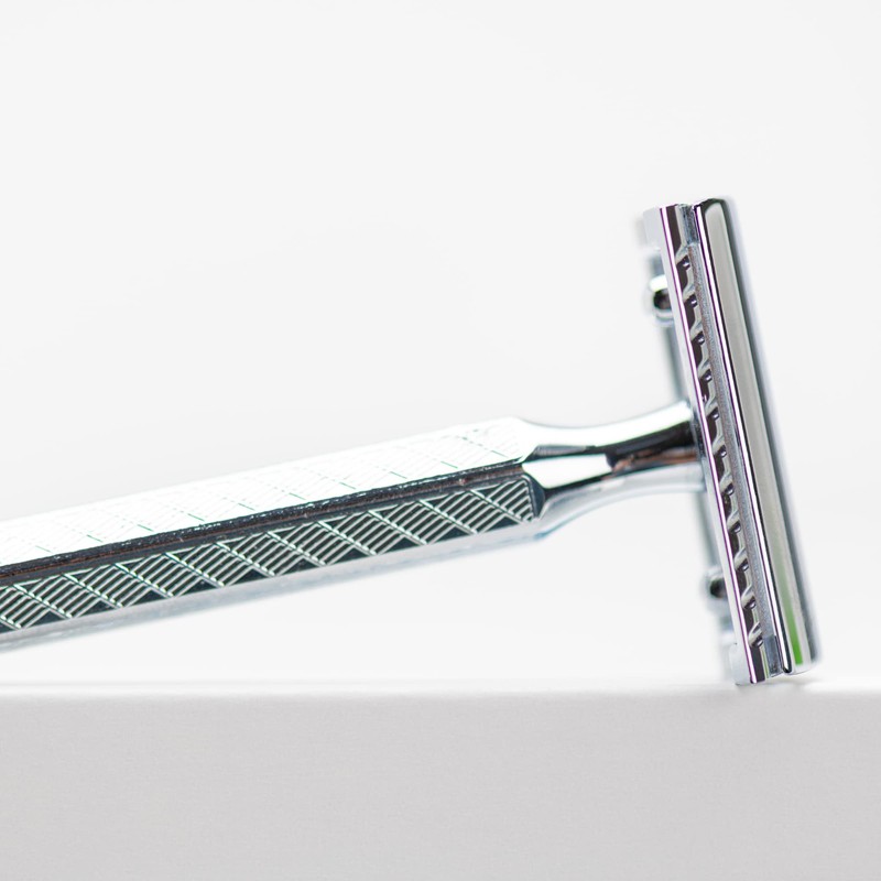 MERKUR Safety Razor 42C, Classic with Hexagonal Handle, Gloss Chrome,