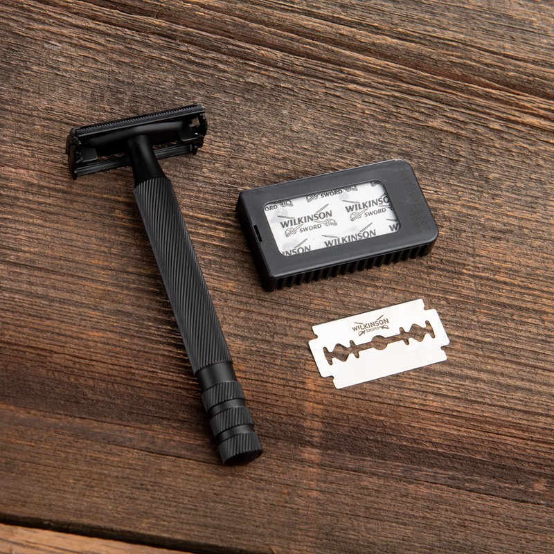 Wilkinson Sword Double Edge Razor for Men With 10 Double