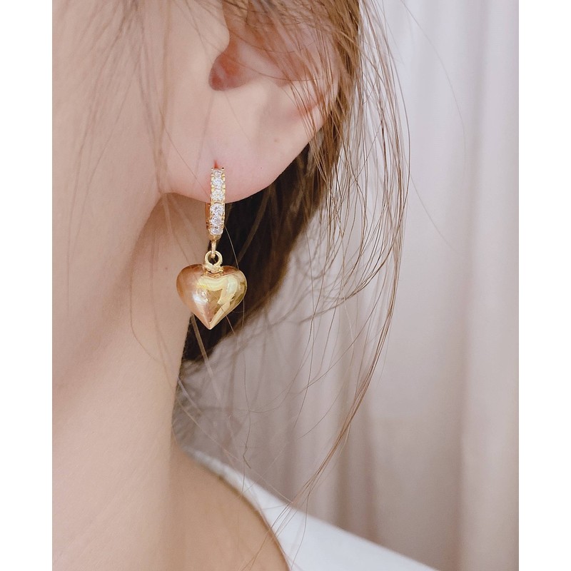 18k bold one-touch plump heart cubic silver earring design /