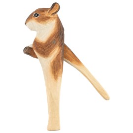 WILDLIFEGARDEN Wildlife Garden WG4996 Nutcracker Squirrel Decorative Hand Carved Nutcracker