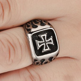 Stainless Steel Crusade Cross Biker Ring (Silver, Z+1)