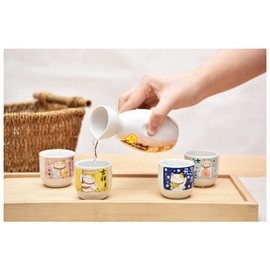 Japanese Maneki Neko Ceramic Sake Set ~ 5 Piece Sake Set (Included 1 TOKKURI Bottle 200ml and 4 OCHOKO Cups) with Cute Japanese Lucky Fortune Cat Pattern