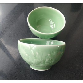 Twokiln Longquan celadon 4.5 inch 10 oz rice bowls,sushi dipping sauce bowl, green porcelain bowls, high temperature twice firing, natural mineral glaze lead-free, 2 pcs.(Plum blossom cyan)