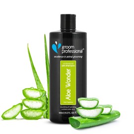 GROOM PROFESSIONAL Aloe Wonder Hundeshampoo Sensitiv - Für Juckende und Trockene Haut - Hundeshampoo Gegen Juckreiz - Sensitiv & Juckreiz Shampoo für Hunde - Beruhigende & Pflegende Formel, 450ml