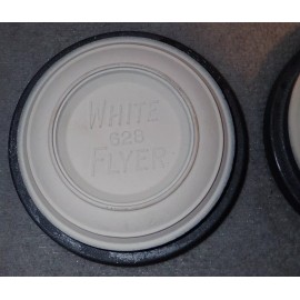 White Flyer Lot of 4  CLAY PIGEON VINTAGE WHITE FLYER 628 CLAY TARGETS TRAP SHOOTING