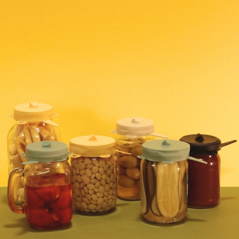 Silicone Airlock Fermentation Lids for Small Mouth Mason Jars. For