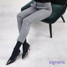 SIGVARIS Women’s Style Sea Island Cotton 220 Closed Toe Calf-High Socks 20-30mmHg - Navy - Medium Short