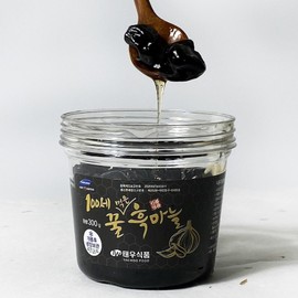 Red clay kiln fermented black garlic, peeled black garlic, black garlic, honey black garlic, honey black garlic 300g, 1 piece / 황토가마 발효 흑마늘 깐흑마늘 흑마늘고 꿀흑마늘, 꿀흑마늘300g, 1개