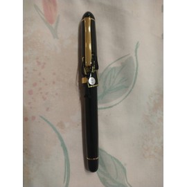 platinum 3776 14k Gold Broad B Nib Fountain Pen