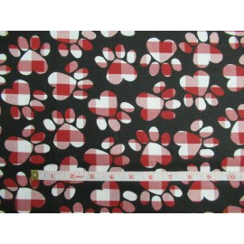 Christmas Heart Dog Cat Paw Prints Red & White Plaid Fat Quarter Cotton Fabric