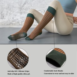 FOX-TECH 2 Pair Yoga Socks, Non Slip Socks Women's, Pilates Socks, Barre Socks, Hospital Socks, Yoga Socks with Grips 2 Pair (Vertical Stripes (Green/Brown))