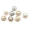 5 piezas de botones de oro con perlas de metal