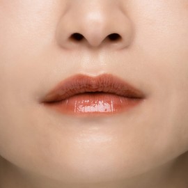 OSAJI Nuance Lip Gloss "3D Lip/Protection Against Dryness for Sensitive Skin, Lip Protection, Layered, Beautiful Color, Glossy, Transparency, 0.1 oz (4.7 g) /07 Tabiji