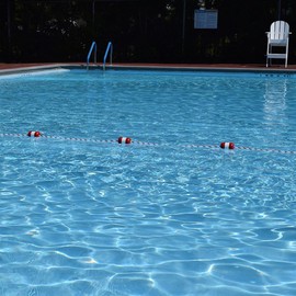 Pool Safety Rope and Float Kit - 20 Feet - 1/2 Inch Red and White Rope with 3 x 5 Inch Handi-Lock Floats