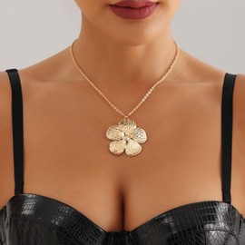 Xduargs Boho Large Flower Exaggerate Choker Necklace Vintage Flower Statement Necklace Big Flower Pendant Necklace Punk Large Metal Flower Necklace Jewelry for Women and Girls