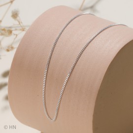 925 Sterling Silver Curb chain 22" - Premium quality - 1.5mm wide - weight 3.64gms - Length 56cm - 22inches Gift boxed. 8501/22