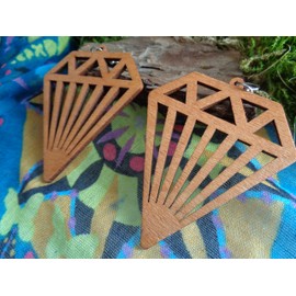 Giant diamonds made of wood – very large punched wooden discs. Lightweight tribal ethnic earrings, silver and brown