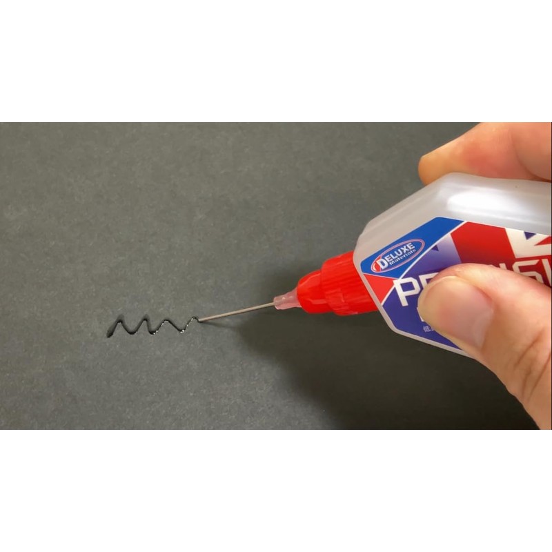 Deluxe Materials AD92 All Scale Precision Plastic Glue - in
